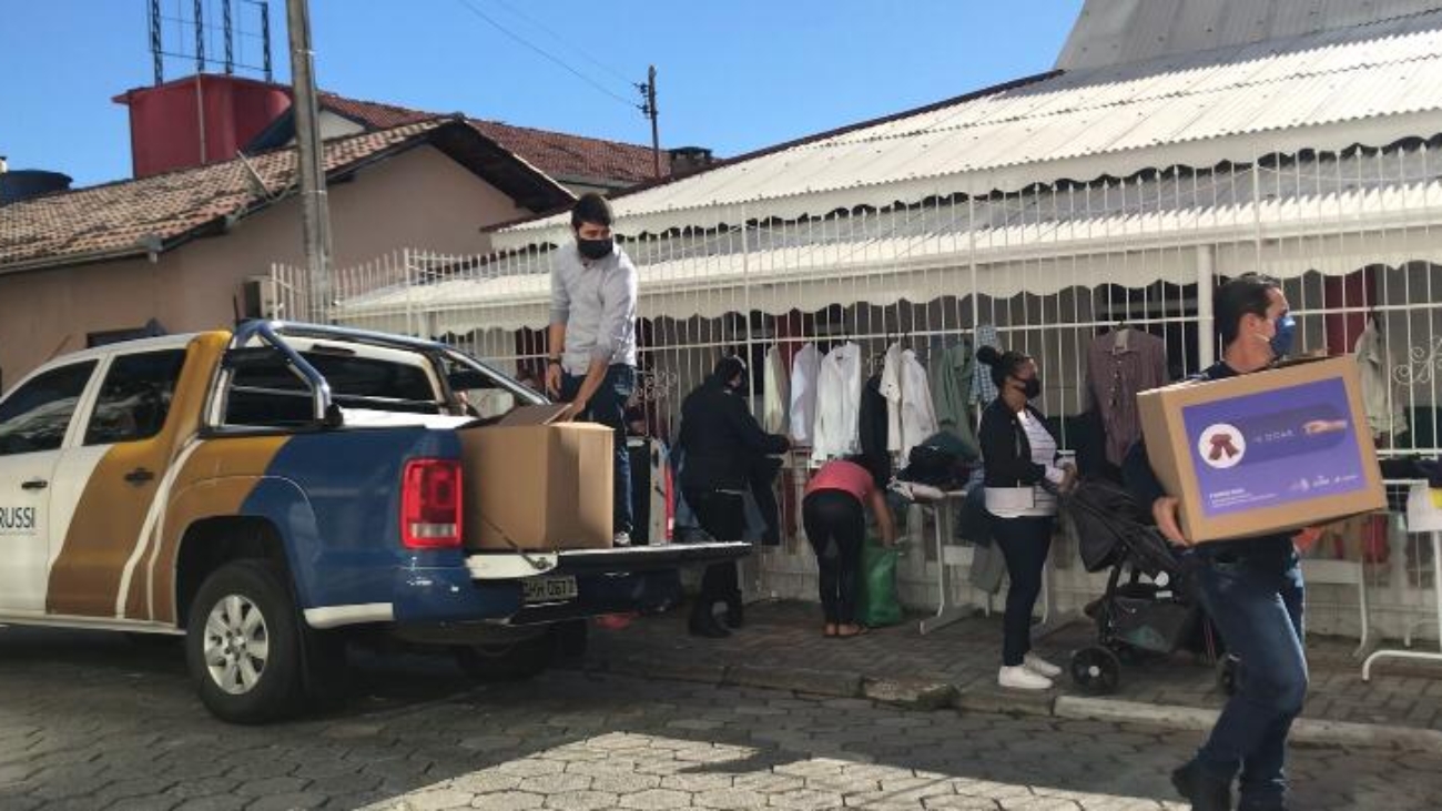 000construtora-balneario-camboriu-russi-jarussi-itapema-empreendimento2-570x380 0